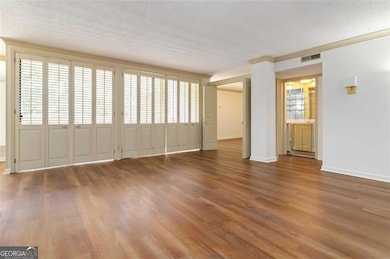 The Barclay unit 5A, Atlanta, GA 30305 - photo 4