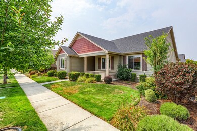 514 Stone Pointe Dr, Central Point, OR 97502 - photo 3