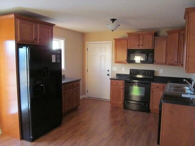 2036 Chris Dr, Lawrenceburg, KY 40342 - photo 3