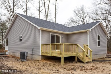 12 Latane Dr, Colonial Beach, VA 22443 - photo 5