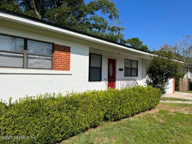 1348 Lamanto Ave E, Jacksonville, FL 32211 - photo 2