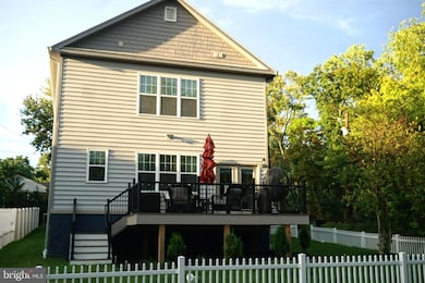 208 Bryan Ave, Gaithersburg, MD 20877 - photo 4