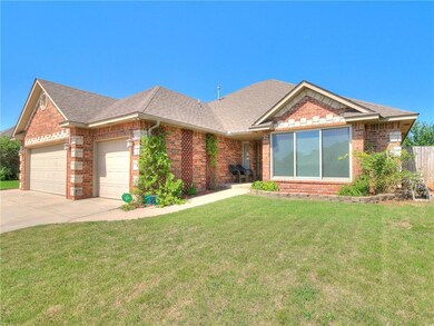 1105 Jacob Dr, Moore, OK 73160 - photo 4