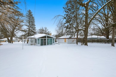 809 7th St NE, Staples, MN 56479 - photo 4