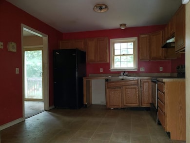 21 Spencer Rd, Oakham, MA 01068 - photo 2