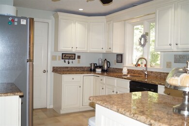 17 Brandy Ln, Pelham, NH 03076 - photo 6