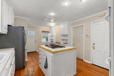 18 Kalmar St, Worcester, MA 01606 - photo 6