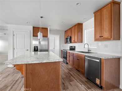 1083 Danbury Rd, Pinon Hills, CA 92372 - photo 7