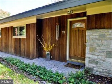 19 Conestoga Woods Rd, Lancaster, PA 17602 - photo 2