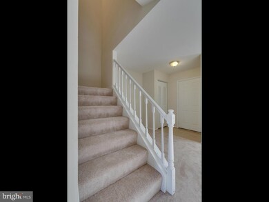 9017 Bonham Cir, Manassas, VA 20110 - photo 5