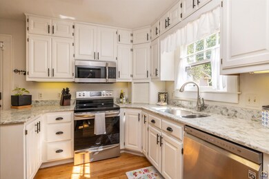 1360 SW Collins Ave, Topeka, KS 66604 - photo 2