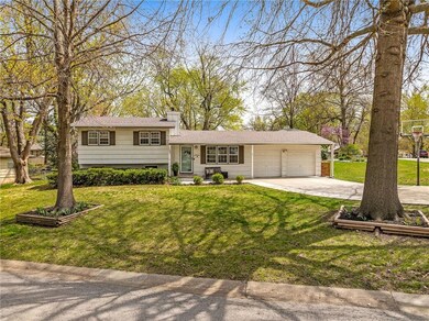 7301 Melrose Ln, Shawnee, KS 66203 - photo 3