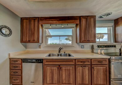 248 N Beach St-87