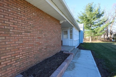 204 W Arnold St, Crestline, OH 44827 - photo 3