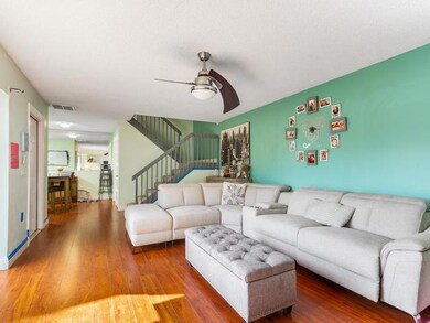 912 9th way-006-006-Living Room-MLS_Size