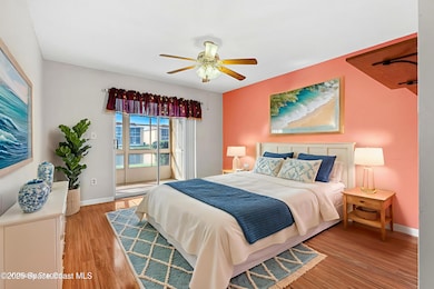 21-web-or-mls-2135-n-courtenay-pkwy-144