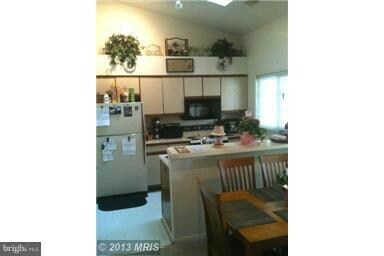 12887 Grays Pointe Rd unit 12887C, Fairfax, VA 22033 - photo 3