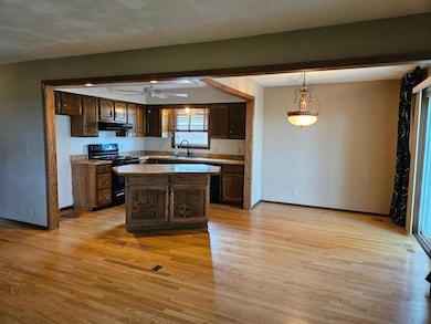 2161 Highland Ave, Albert Lea, MN 56007 - photo 3