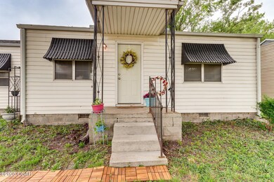 729 S High Ave unit A & B, Joplin, MO 64801 - photo 2