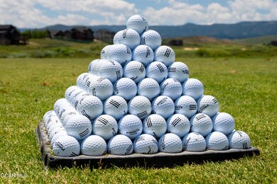 Grand Elk Driving Range 3