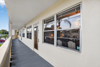 2035 Ainslie C unit 2035, Boca Raton, FL 33434 - photo 2