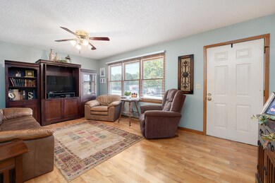 1050 W Minor St-2