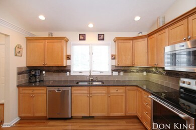 2039 Payton Ln NE unit 13, Grand Rapids, MI 49505 - photo 4