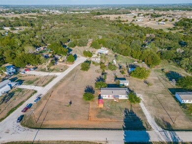 408 Chaparral Ln, Springtown, TX 76082 - photo 2