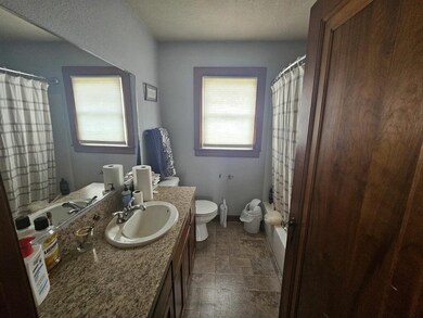 2401 W Broadway Ave, Enid, OK 73703 - photo 4