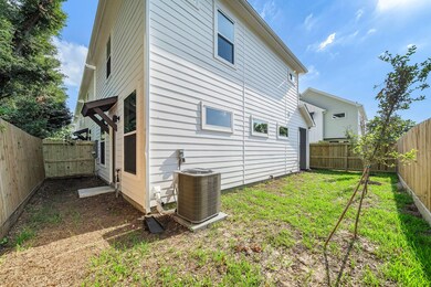 11 Wellford St unit A, Houston, TX 77022 - photo 4