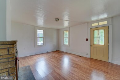 235 N Water St, Keyser, WV 26726 - photo 6