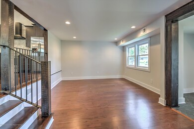 03-LIVING ROOM