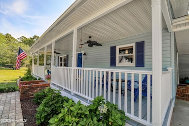 712 Longleaf Dr, Southport, NC 28461 - photo 4