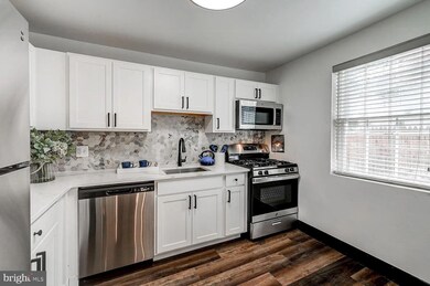 4000 Linkwood Rd unit 4002B, Baltimore, MD 21210 - photo 3