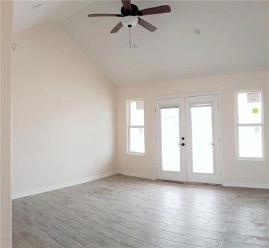 818 Sabrina Dr, Alamo, TX 78516 - photo 4