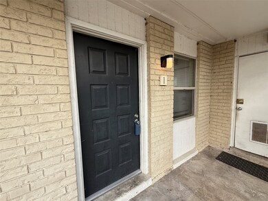 845 Beverly St unit 1, Houston, TX 77007 - photo 2