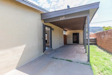 700 Ridgecrest Dr, Alamogordo, NM 88310 - photo 4