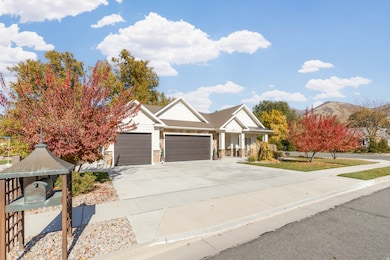 420 Rawlins Cir, Centerville, UT 84014 - photo 3