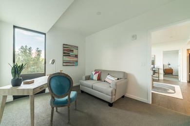 2nd Bedroom / Office