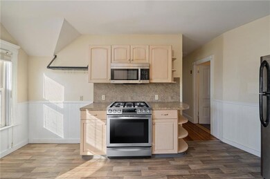 105 Oakland Ave unit 3, Pawtucket, RI 02861 - photo 5