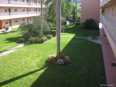 Delightful Courtyard