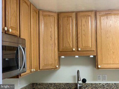 7800 Inverton Rd unit 102, Annandale, VA 22003 - photo 2