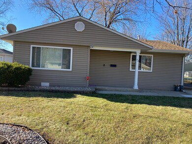 52 Sparrow Rd, Carpentersville, IL 60110 - photo 3