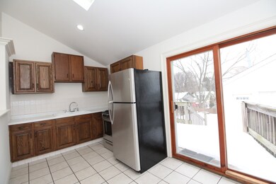 2531 Sequoit Rd, Waukegan, IL 60087 - photo 4