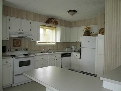 Kitchen. Newer appliances and they all stay.