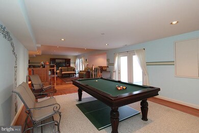 12208 Falls Rd, Potomac, MD 20854 - photo 2