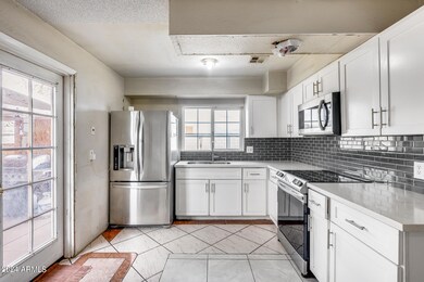 2039 N 56th Ave, Phoenix, AZ 85035 - photo 3