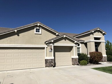 7349 Phoenix Dr, Sparks, NV 89436 - photo 2