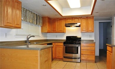 1860 Mike Hill Dr, El Paso, TX 79936 - photo 4