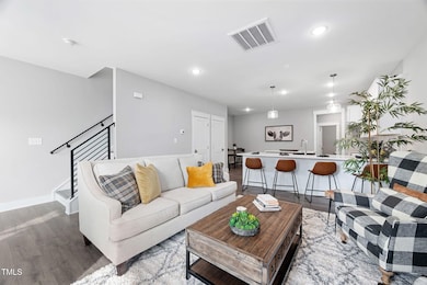 25-web-or-mls-315-e-4th-st